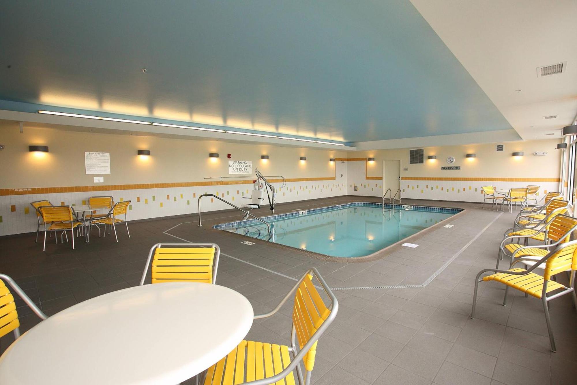 Fairfield Inn & Suites By Marriott East Grand Forks Eksteriør billede