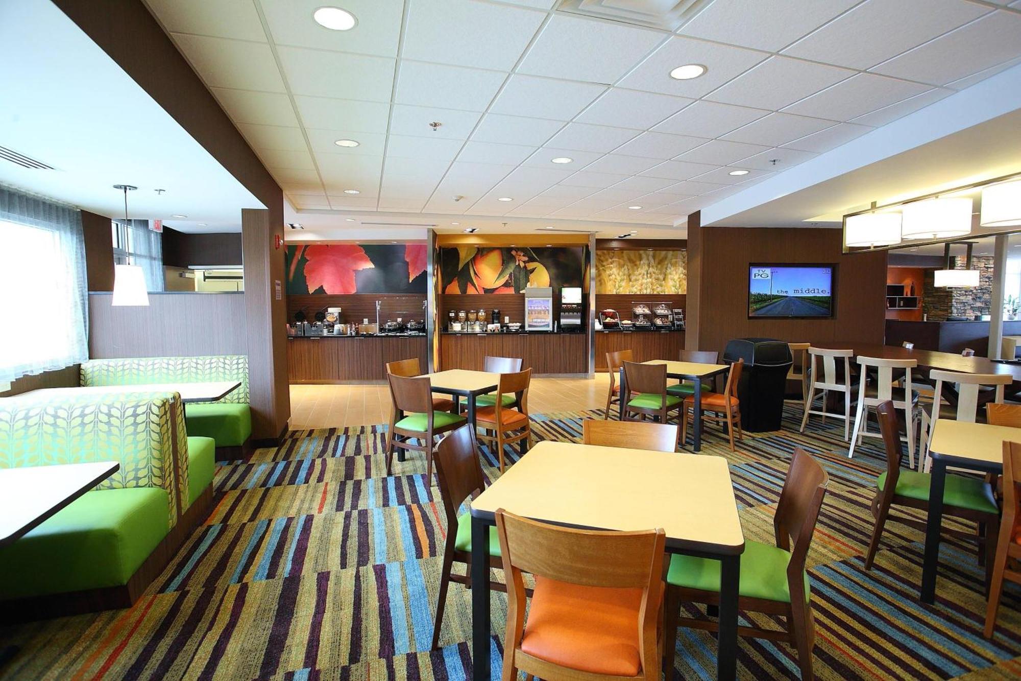 Fairfield Inn & Suites By Marriott East Grand Forks Eksteriør billede